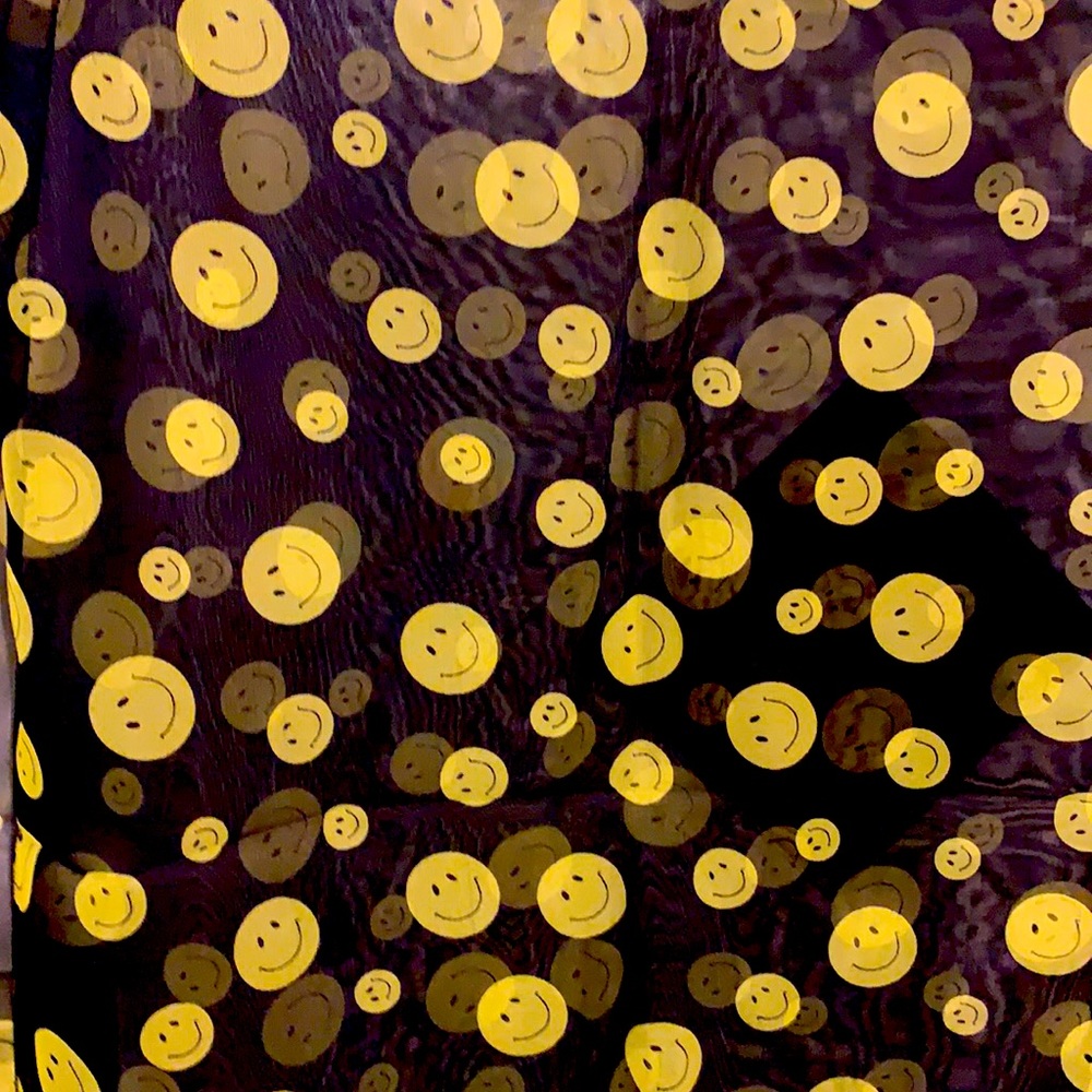 Smiley 😃 Face Scarf 🧣